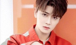 今日娱乐爆料任嘉伦是谁,神秘身份引热议